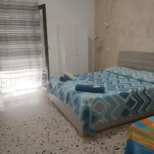 Bed And Fly Aeroporto Fontanarossa Reception H24 Bagno Privato In Panzió Catania-Fontanarossai nemzetközi repülőtér